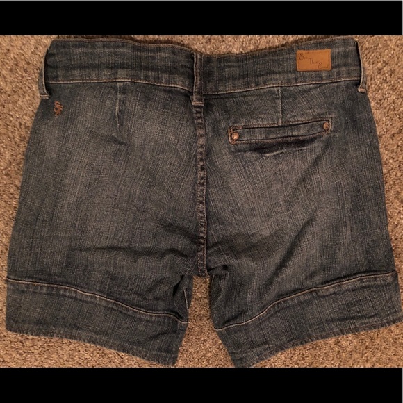 Mid-Length Shorts - Picture 3 of 3